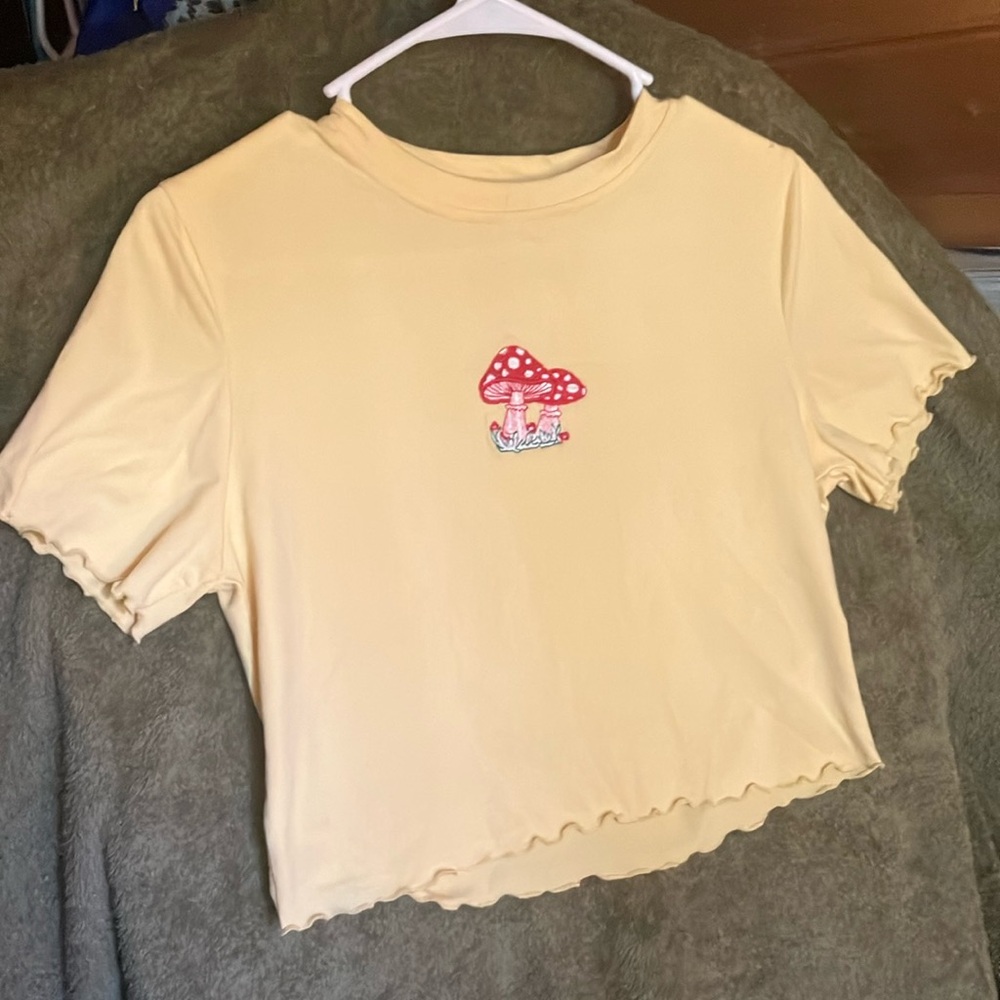 ROMWE Soft Yellow Mushroom Tee